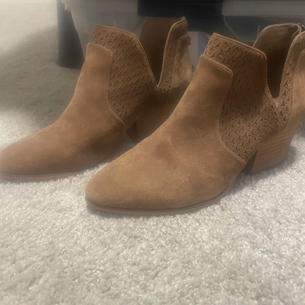 Size 7.5 Vince Camuto Brown Surde Leather Shoes Boots Booties